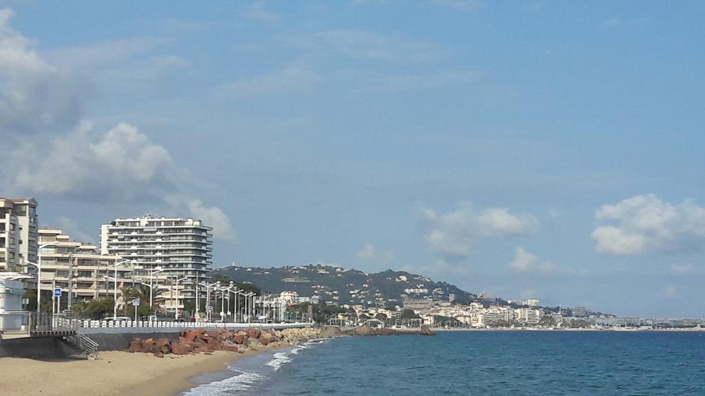 Agreable Chambre D'Hote A 50M De La Mer Cannes Exteriör bild